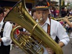 Bandas tpicas animam a Oktoberfest