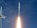 Na Flrida, NASA testa verso prottipo de um foguete para futuras misses orbitais