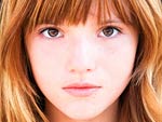 A modelo e atriz Bella Thorne, com 12 anos j est cotada para muitas produes internacionais para os prximos anos. Mas a gente no vai precisar esperar muito, j que a lindinha vai causar muito em Amanhecer, o terceiro filme da saga de Crepsculo