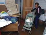 Uma creche comunitria do bairro Rubem Berta que atende a comunidade da Zona Norte no tem condies de abrir desde o final de semana. O temporal de sbado alagou o espao que seria usado para a inaugurao da creche na segunda-feira