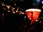 O Nativitante, espetculo do Natal Luz de Gramado,  uma pera ao cu aberto, onde cantores lricos, posicionados sobre balsas, remontam  origem do Natal. Chafarizes de gua desenham formas em meio a raios laser e fogos de artifcio costuram os temas do incio ao fim, numa comovente apresentao