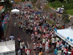 Milhares de pessoas dedicaram a manh deste domingo para ajudar as crianas assistidas pelo Instituto do Cncer Infantil do Rio Grande do Sul (ICI/RS) participando da 16 Corrida pela Vida, na Capital
