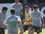 Treino foi de dois toques no CFT