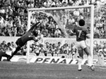 A maior goleada na competio evidenciou o preparo fsico da equipe do Inter e levou o time para a liderana do grupo