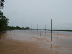 Chuva em Rosrio do Sul alagou a avenida em frente  Praia de Areias Brancas, que quase desapareceu com a cheia do Rio Santa Maria