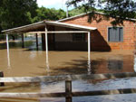Casas alagadas em Canguu