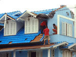 Moradores e veranistas reparam os estragos causados pelo temporal no Litoral Norte