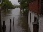 Ruas e casas esto alagadas em Rosrio do Sul