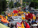 Professores do Cpers se manifestaram em frente ao Piratini, na Praa da Matriz, Porto Alegre