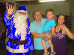 Natal de 2008, apareo com meus amigos claudio (cal)sua filha Fernanda e seu neto Matheus e eu como um bom gremista homenageando o meu imortal tricolor assim como tambm  imortal o nosso amado