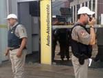Trs homens tentaram assaltar o Banco do Brasil da Avenida Farrapos esquina com a Avenida So Pedro, em Porto Alegre, por volta das 8h40min