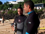 Os surfistas Igor Lumertz e Jairo.