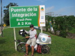 Ponte da Integraco, divisa entre Brasil e Peru