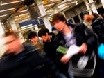 Em Londres, atrasos nos horrios de trens provocaram filas e correria