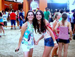 Jaciara Hedlund e a amiga Chaiana no Planeta 