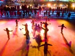 Show noturno de patinao sobre o gelo abre Festival Internacional de Esculturas de Gelo, na China