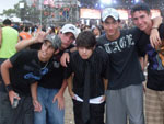 A chegada ao Planeta foi marcada com uma foto da galera: Thomas, Djnako, Ike, Laone e Fernando 