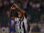 Jnior Negro marcou dois gols na vitria do Figueira