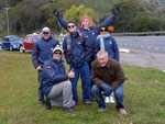 Foto tirada no final de Julho 2009, na divisa do RS com SC metros antes da ponte do Rio Uruguai. Estavamos indo de Passo Fundo at Blumenau com nossos Fuscas(no fundo). (cima)Nereu, Maurzio,Lcio e Vera. (baixo) Tiago e prof Jorge 