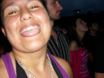 Robson envia a foto de Gaby, feliz no show da Fresno, no Planeta SC 2010