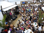 Pblico lotou o deck do Villa del Mar muito antes do show comear