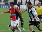 Joinville no deu chances para o Figueirense no primeiro tempo