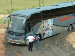 nibus do Metropolitano atolou na chegada do estdio