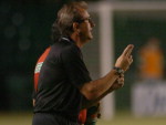 Tcnico Ren Weber est h trs jogos sem vitrias no Figueirense