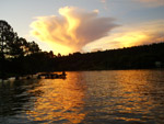 Lindo entardecer na Usina Mouro, em Campo Mouro (PR). Foto enviada por Antnio Machado
