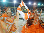 Mestre-sala e porta-bandeira da Imperatriz Dona Leopoldina mostrou samba no p.