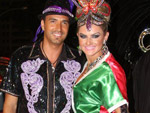 Latino e Mirella Santos antes do desfile na Grande Rio