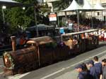 Desfile e alegorias encantam o pblico