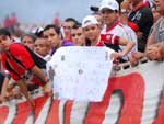 Torcedor pede gol do Lima