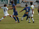 Luan arma o chute... 