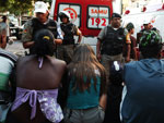 Pelo menos quatro pessoas foram baleadas no confronto que envolveu cerca de 40 membros de gangues rivais, da Vila Jardim e do Campo da Tuca, bairros da Capital