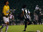 Willian marcou 2 na partida. J so 7 no Estadual