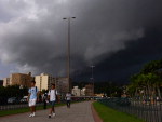 Tempo fechado no Centro de Florianpolis
