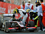 Bruno Senna estreou na F-1 com problemas no carro e no terminou a prova