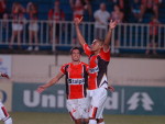 Lima fez o primeiro gol do Joinville, de pnalti com direito a paradinha