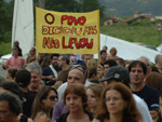 Moradores protestaram em frente ao Terminal de nibus da Lagoa da Conceio