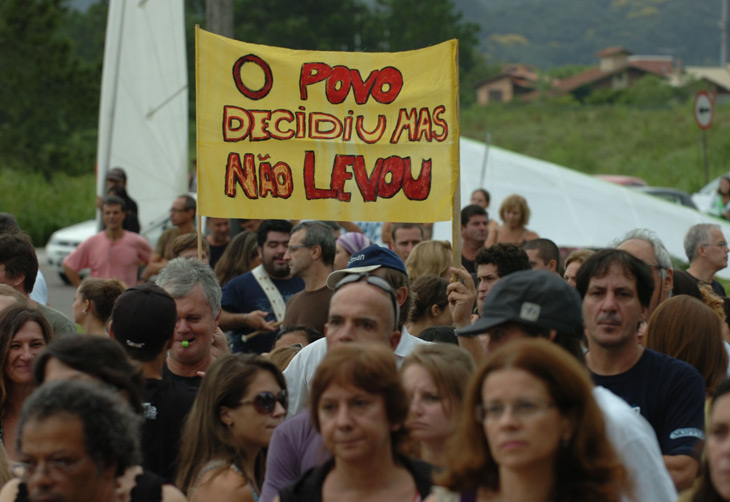 Fl�vio Neves�/�