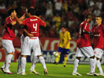 Jogadores comemorando o gol de empate do Inter