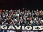 Torcida do Figueirense lotou o espao destinado aos visitantes