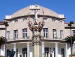 Teatro Carlos Gomes em um belo dia de Sol!