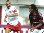 A escalao colorada foi confirmada com trs zagueiros