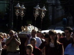 Encenao da morte de Cristo e bno encerram procisso em Caxias
