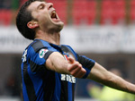 Internazionale 3x0 Bologna – O brasileiro Thiago Motta marcou dois na vitria do Internazionale, que garantiu a liderana do Campeonato Italiano com 66 pontos