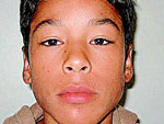 Douglas Severo Martins, 15 anos, permanece desaparecido desde o dia 5 de outubro de 2008, quando saiu de casa, em Porto Alegre. Informaes: 0800-6426400.