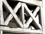 Detalhe estrutural de casa histrica na Rua XV de Novembro