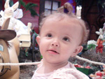 Ana Jlia e o burrinho encantado na Floresta Arvorismo do Coelho no ParkShoppingBarigi
